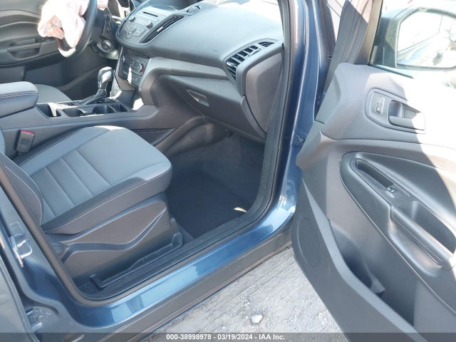 Ford ESCAPE S 2018 1FMCU0F74JUB67621 Image 5