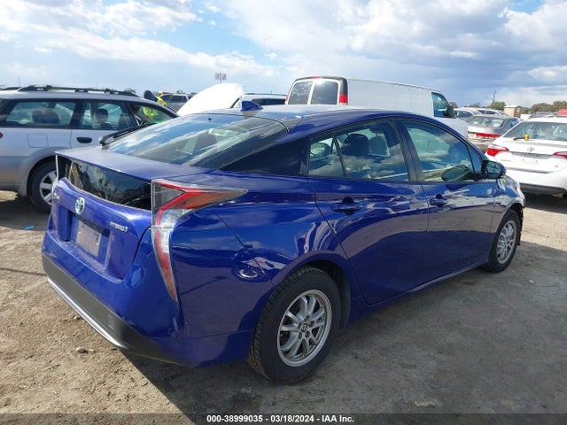 Toyota Prius Three 2016 JTDKARFU8G3512795 Image 4