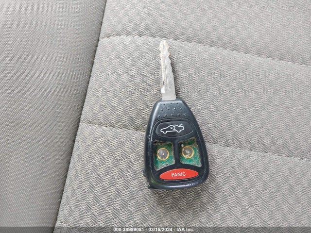 2005 Jeep Grand Cherokee Laredo მანქანა იყიდება აუქციონზე, vin: 1J4HS48N65C545429, აუქციონის ნომერი: 38999051