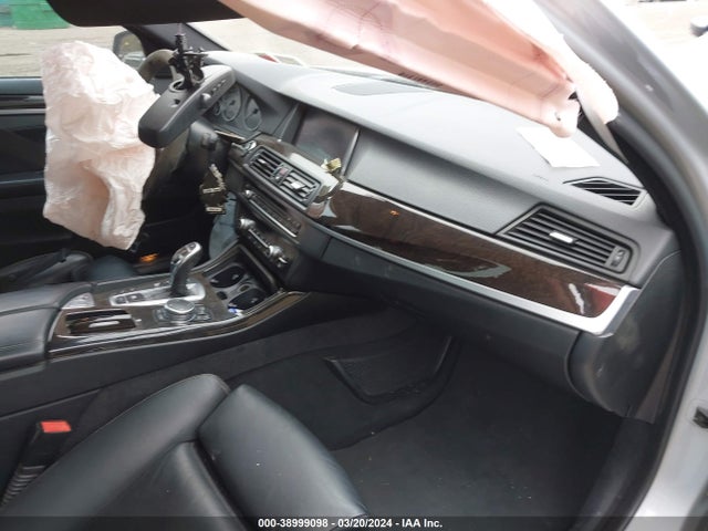 BMW 535i Xdrive 2016 WBA5B3C59GG255138 Image 5