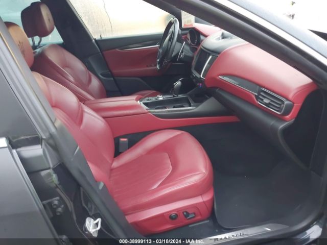 ZN661XUS4HX217595 Maserati Levante