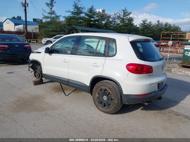 Volkswagen TIGUAN S 2014 WVGCV3AX0EW526026 Image 3