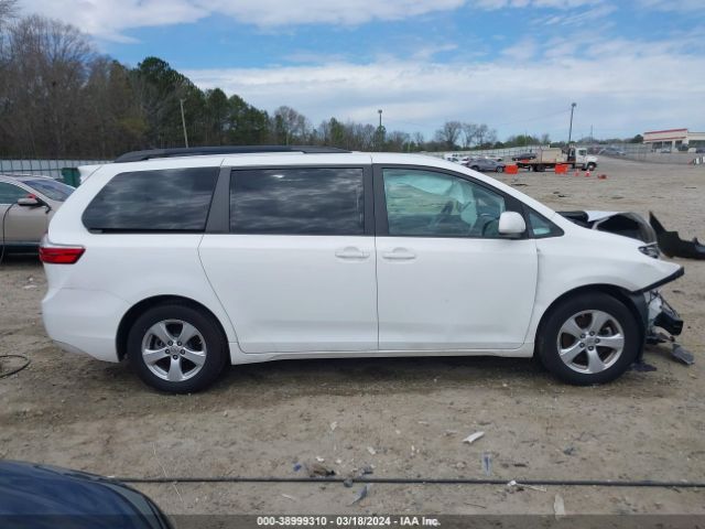 5TDKZ3DC1HS786243 Toyota Sienna Le 8 Passenger