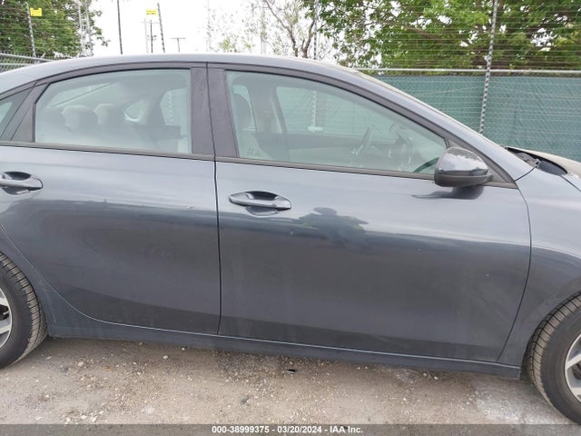 2019 Kia Forte Lxs მანქანა იყიდება აუქციონზე, vin: 3KPF24AD9KE070412, აუქციონის ნომერი: 38999375