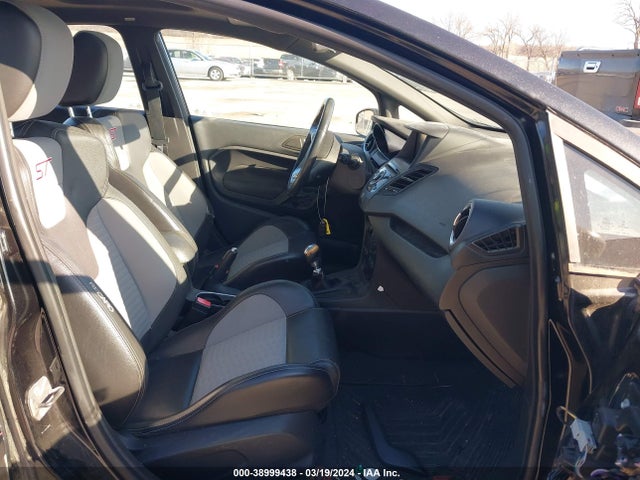 Ford FIESTA ST 2014 3FADP4GX6EM208871 Image 5
