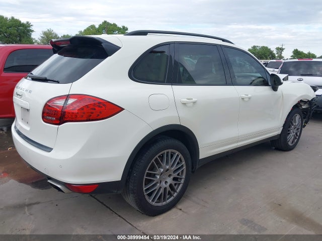 2011 PORSCHE CAYENNE WP1AB2A22BLA54250 Photo 3