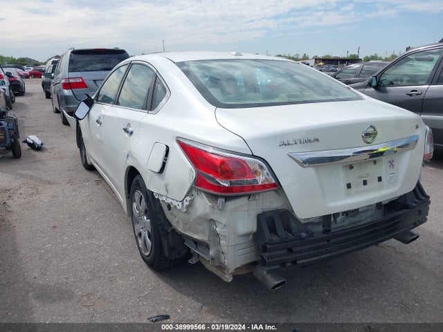 Nissan Altima 2.5 S 2015 1N4AL3AP0FC204822 Image 3