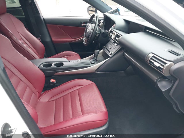 JTHBA1D24G5022036 Lexus IS 200T
