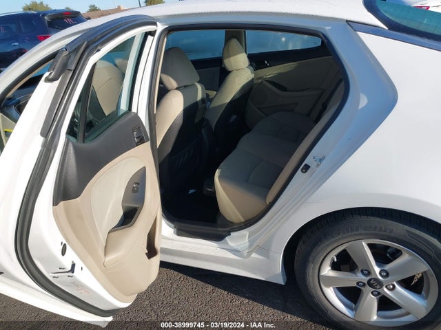 KIA Optima Lx 2015 KNAGM4A74F5654286 Image 8