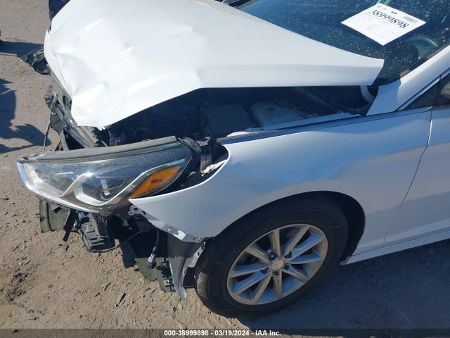 Hyundai SONATA SE 2019 5NPE24AF7KH745067 Image 18