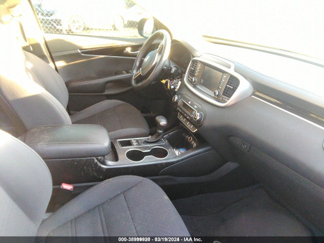 KIA Sorento 3.3l S 2019 5XYPGDA56KG584509 Image 5