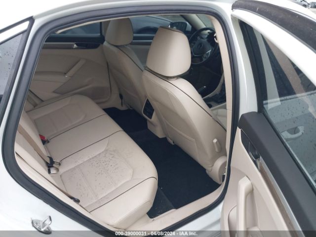 1VWBA7A36JC039454 Volkswagen Passat 2.0t Se