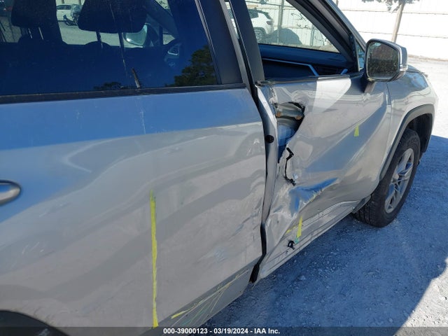 Toyota Rav4 Xle 2022 2T3W1RFV3NW192676 Image 17