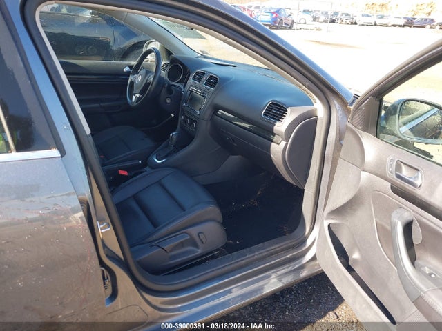 2012 Volkswagen Jetta Sportwagen 2.5l Se მანქანა იყიდება აუქციონზე, vin: 3VWPP7AJ5CM669065, აუქციონის ნომერი: 39000391