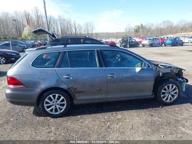 2012 Volkswagen Jetta Sportwagen 2.5l Se მანქანა იყიდება აუქციონზე, vin: 3VWPP7AJ5CM669065, აუქციონის ნომერი: 39000391