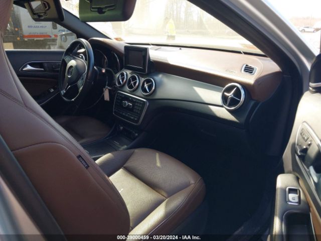 WDCTG4GB4FJ173184 Mercedes-Benz Gla 250 4matic
