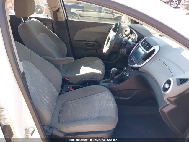 Chevrolet Sonic Lt Auto 2017 1G1JG6SH7H4168902 Image 5