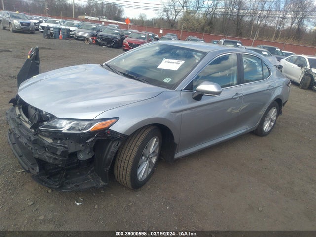 Toyota CAMRY LE 2022 4T1R11AK0NU700431 Image 2