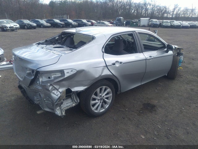 Toyota CAMRY LE 2022 4T1R11AK0NU700431 Image 4