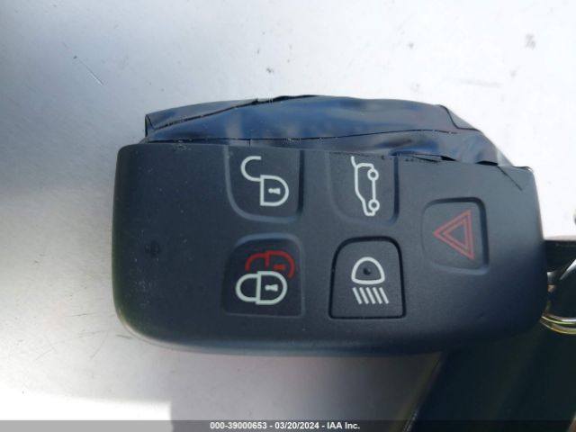 SALRRBBK2HA026766 Land Rover Discovery Hse