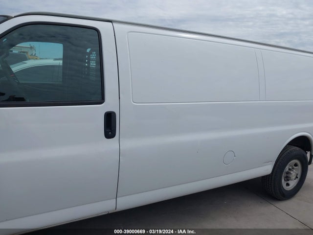 Chevrolet Express 2500 Work Van 2016 1GCWGBFF4G1232036 Image 14