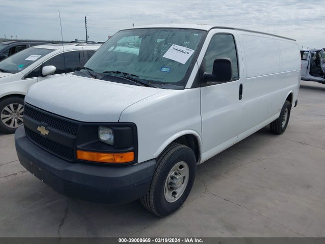 Chevrolet Express 2500 Work Van 2016 1GCWGBFF4G1232036 Image 2