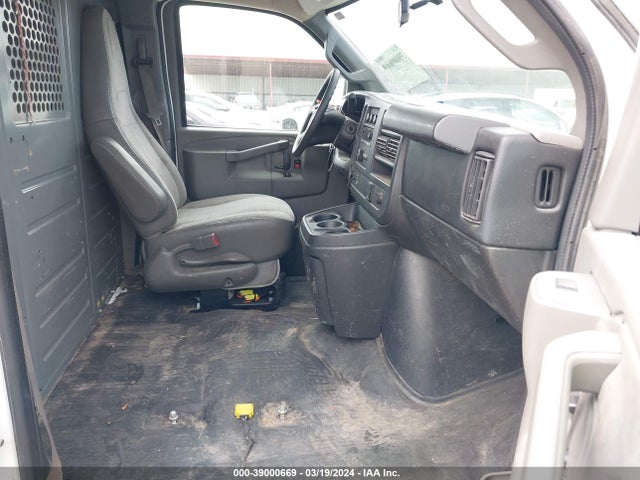 Chevrolet Express 2500 Work Van 2016 1GCWGBFF4G1232036 Image 5