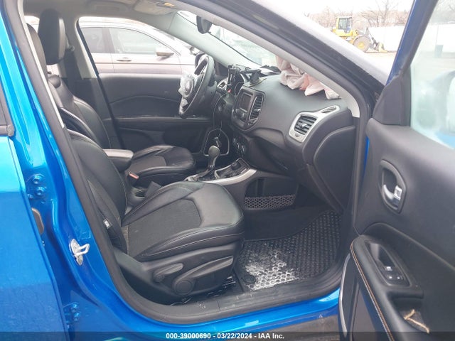 Jeep Compass Latitude 4x4 2018 3C4NJDBB2JT328131 Image 5