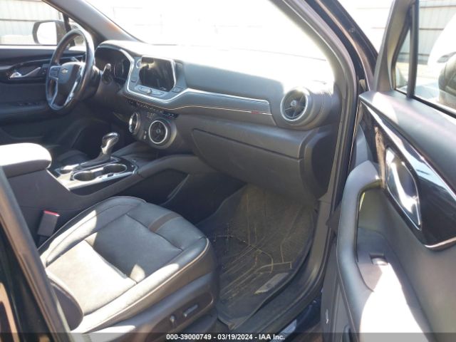 3GNKBFRS9KS688075 Chevrolet Blazer Premier