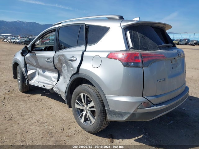 Toyota Rav4 Xle 2018 2T3RFREV0JW698105 Image 3