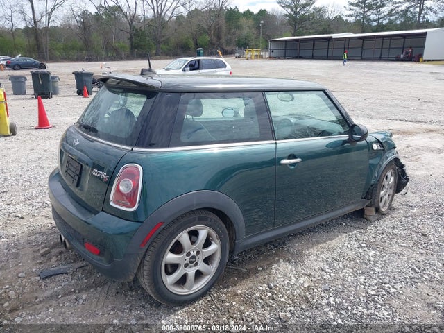2010 MINI COOPER S WMWMF7C51ATX43473 Photo 3