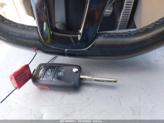 1VWAT7A3XGC058457 Volkswagen Passat 1.8t R-line