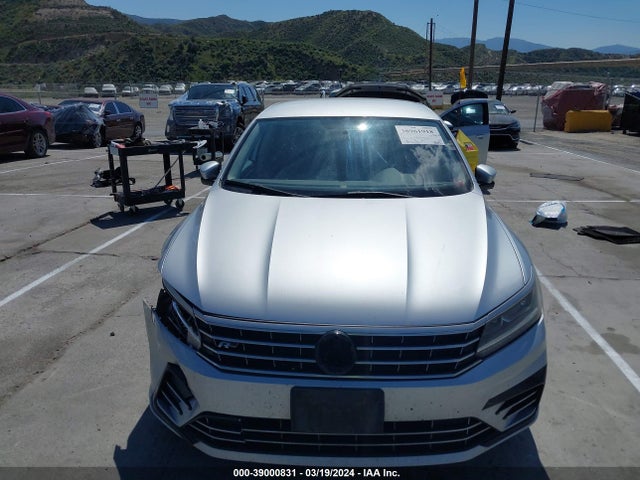 1VWAT7A3XGC058457 Volkswagen Passat 1.8t R-line