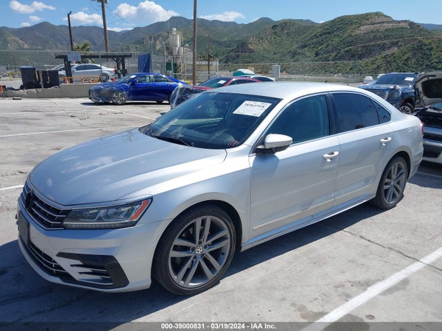 1VWAT7A3XGC058457 Volkswagen Passat 1.8t R-line