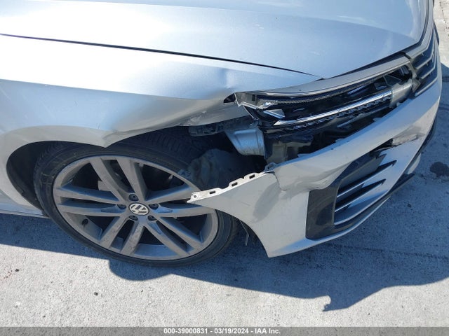 1VWAT7A3XGC058457 Volkswagen Passat 1.8t R-line