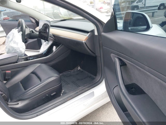 Tesla Model 3 Long Range/mid Range/standard Range/standard Range Plus 2019 5YJ3E1EA4KF419768 Image 5