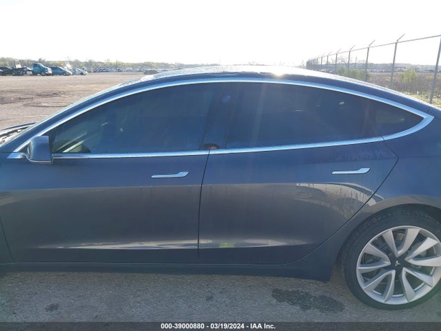 Tesla Model 3 Long Range/performance 2019 5YJ3E1EB3KF413386 Image 13