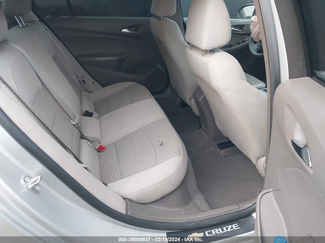 Chevrolet Cruze Ls Auto 2018 1G1BC5SM3J7104142 Image 8