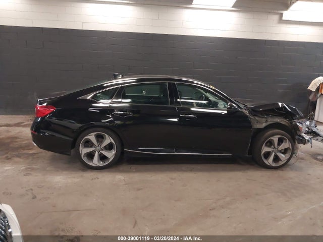 Honda Accord Touring 2018 1HGCV1F95JA171267 Image 14