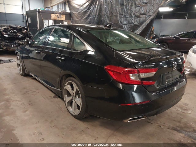 Honda Accord Touring 2018 1HGCV1F95JA171267 Image 3