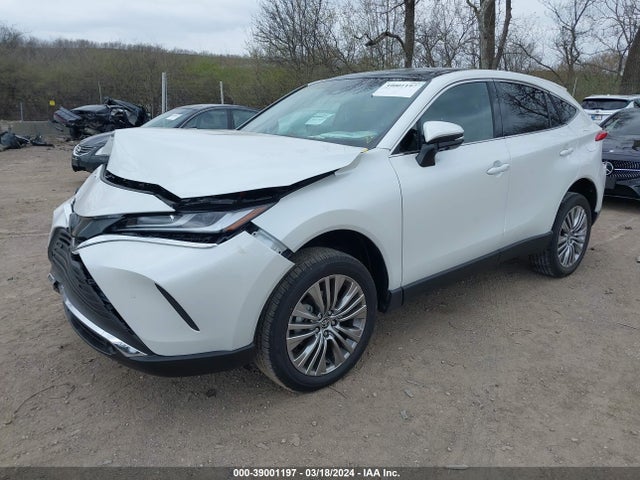 Toyota Venza Limited 2024 JTEAAAAH5RJ160664 Image 2