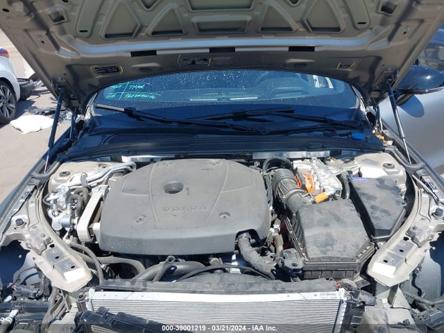 7JRBR0FM5LG048390 Volvo S60 Hybrid T8 R-design