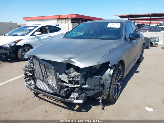 7JRBR0FM5LG048390 Volvo S60 Hybrid T8 R-design
