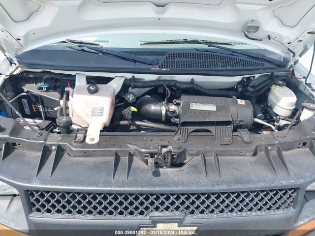 Chevrolet Express 1500 Work Van 2014 1GCSGAFX1E1147900 Image 10