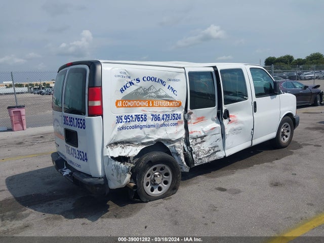 Chevrolet Express 1500 Work Van 2014 1GCSGAFX1E1147900 Image 4