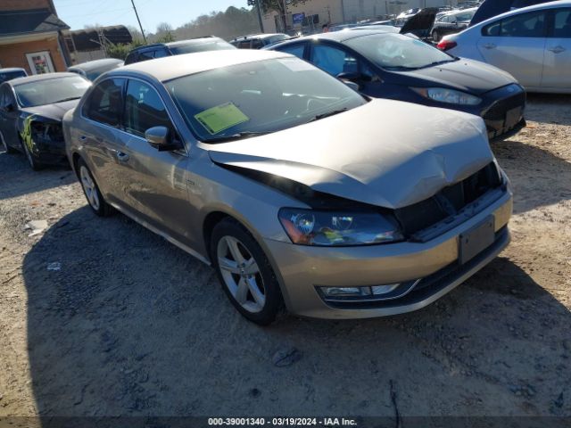 2015 VOLKSWAGEN PASSAT 1VWAT7A38FC110814