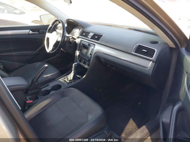 2015 VOLKSWAGEN PASSAT 1VWAT7A38FC110814 Photo 4