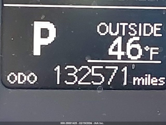 Toyota COROLLA LE 2018 5YFBURHE7JP749841 Image 15