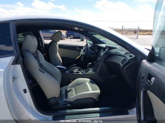 Hyundai Genesis 3.8 Base 2015 KMHHT6KJXFU125846 Image 5