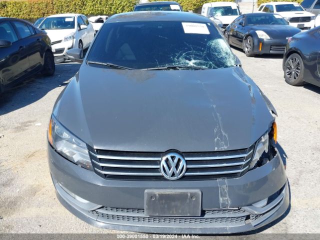 1VWBT7A3XEC120070 Volkswagen Passat 1.8t Sport